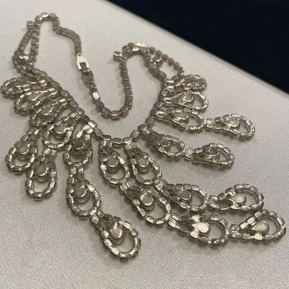 Vintage 1950’s Rhinestone Statement Necklace - Picture 6 of 9